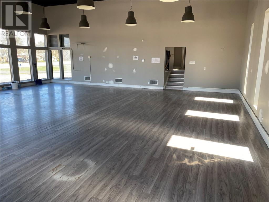 1352 Pembroke Street, Laurentian Valley, Ontario  K8A 7A3 - Photo 5 - X9504305