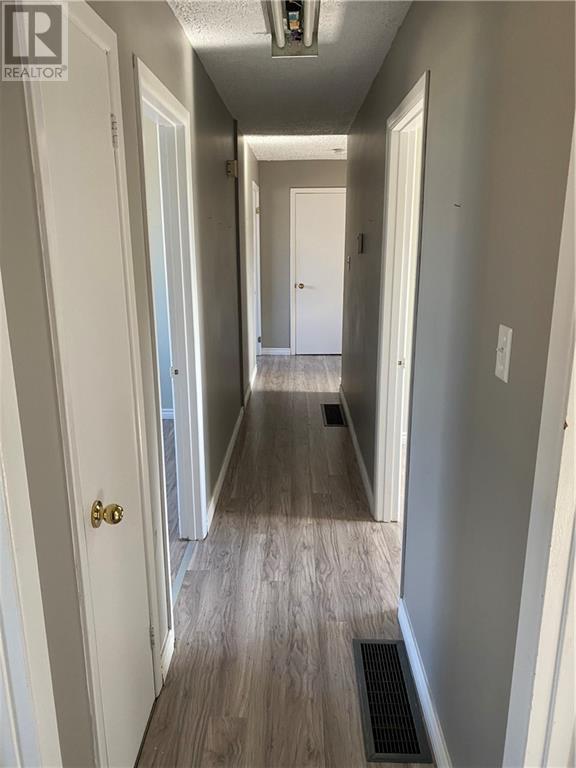 1352 Pembroke Street, Laurentian Valley, Ontario  K8A 7A3 - Photo 7 - X9504305