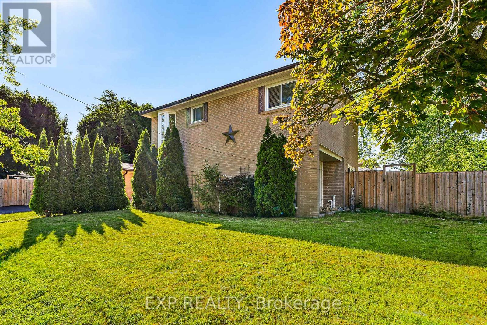 126 Slan Avenue, Toronto, Ontario  M1G 3B9 - Photo 3 - E9508737