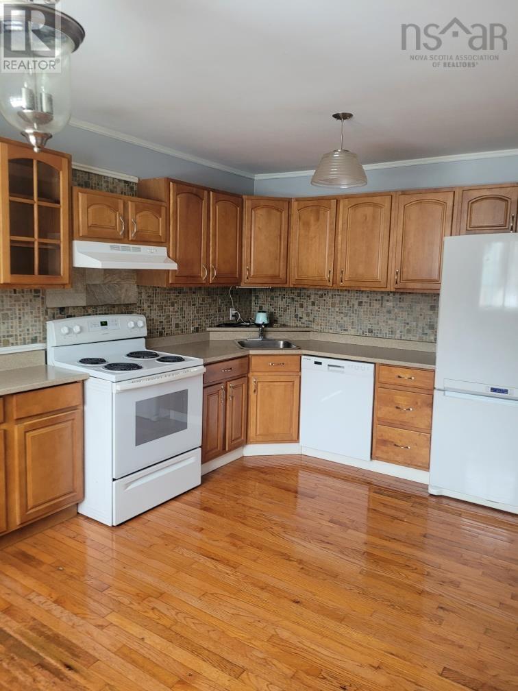 79 Veterans Drive, Pictou, Nova Scotia  B0K 1H0 - Photo 4 - 202425260