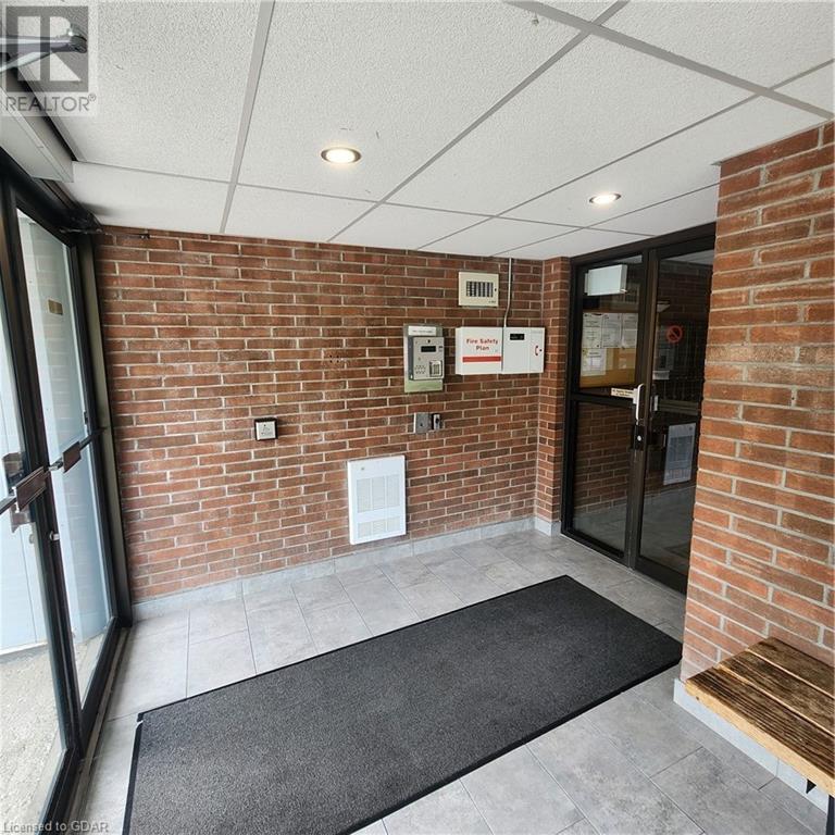 65 Silvercreek Parkway N Unit# 307, Guelph, Ontario  N1H 7R9 - Photo 3 - 40662897