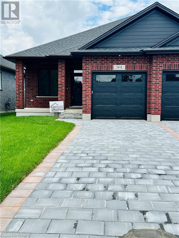 144 Shirley Street, Thorndale, Ontario  N0M 2P0 - Photo 1 - 40662844