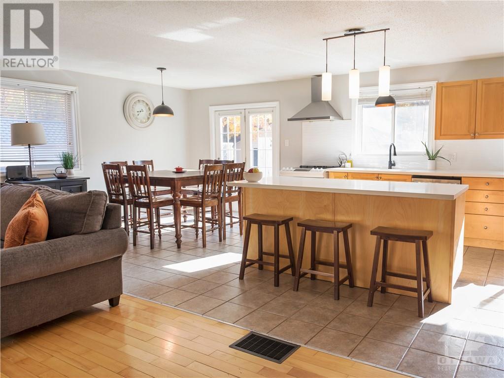 875 Usborne Street, Arnprior, Ontario  K0A 1G0 - Photo 5 - 1417672