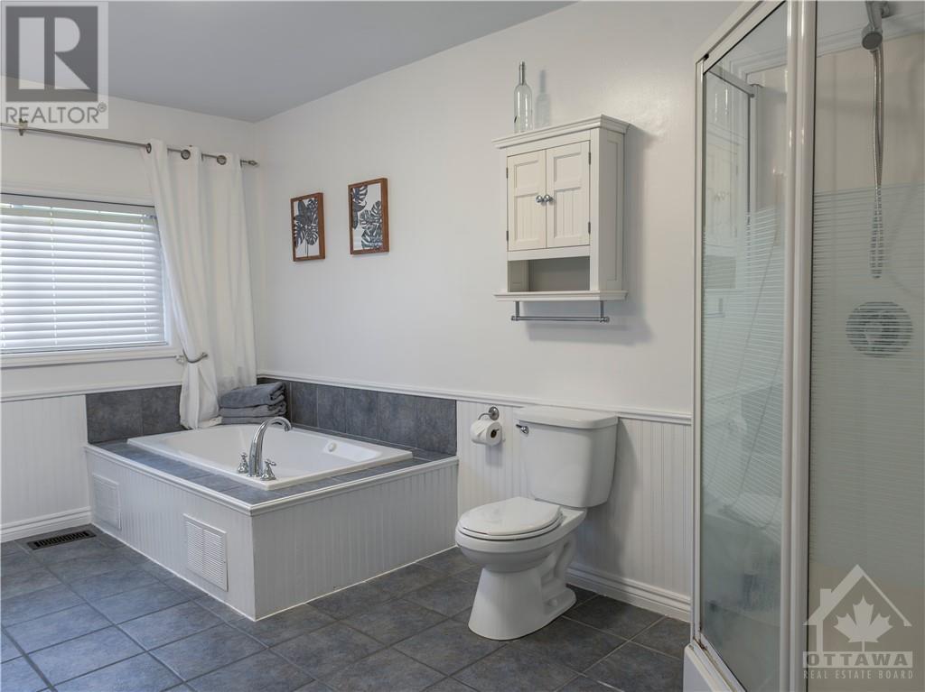 875 Usborne Street, Arnprior, Ontario  K0A 1G0 - Photo 14 - 1417672