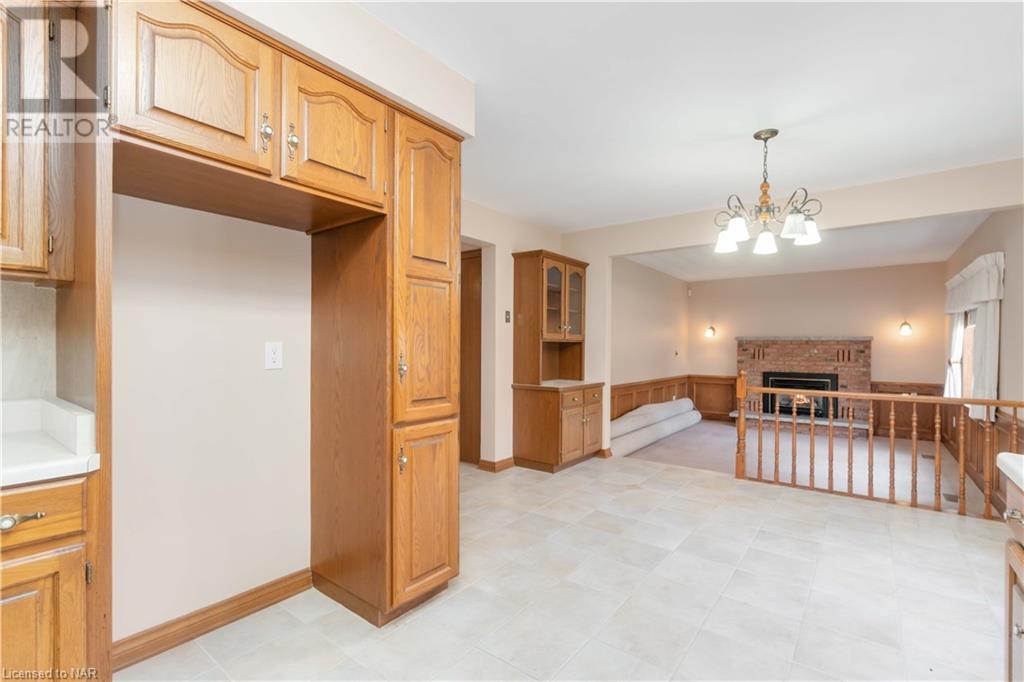 729 South Pelham Road, Welland, Ontario  L3C 3C9 - Photo 14 - 40659672