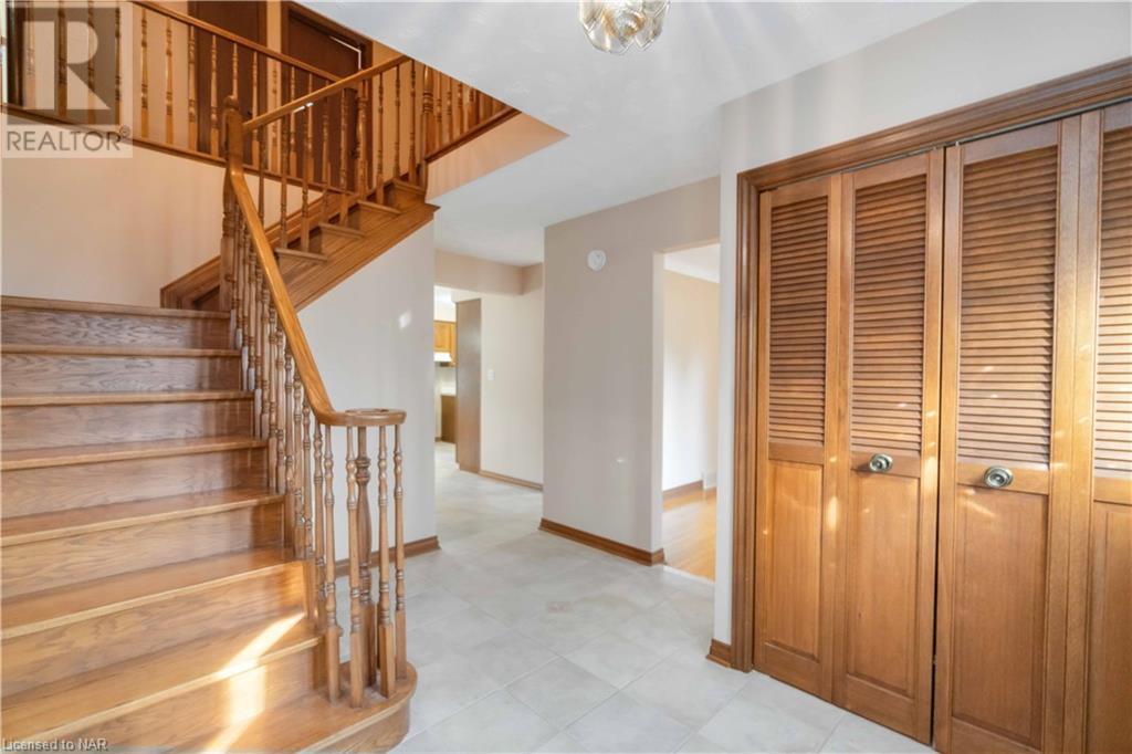 729 South Pelham Road, Welland, Ontario  L3C 3C9 - Photo 7 - 40659672