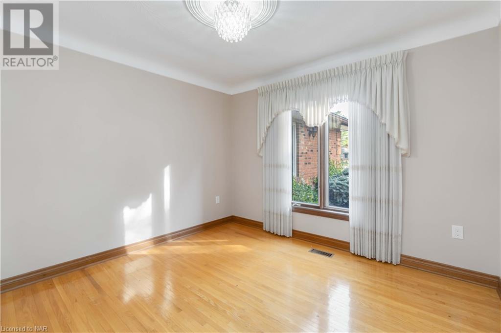 729 South Pelham Road, Welland, Ontario  L3C 3C9 - Photo 10 - 40659672