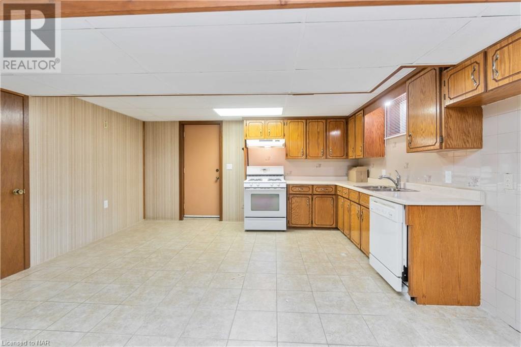 729 South Pelham Road, Welland, Ontario  L3C 3C9 - Photo 36 - 40659672