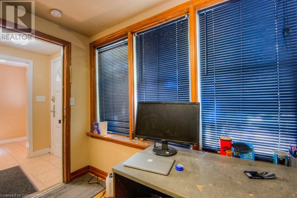 126 Albert Street, Waterloo, Ontario  N2L 3T1 - Photo 8 - 40668486