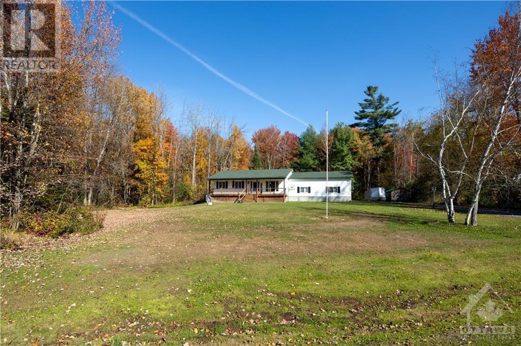 8 Benjamin Lane, Kemptville, Ontario  K0G 1J0 - Photo 1 - 1417094