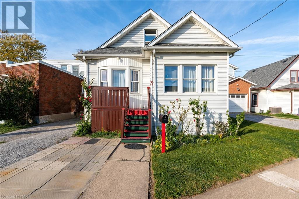 3 Delaware Avenue, St. Catharines, Ontario  L2M 5L7 - Photo 1 - 40666104