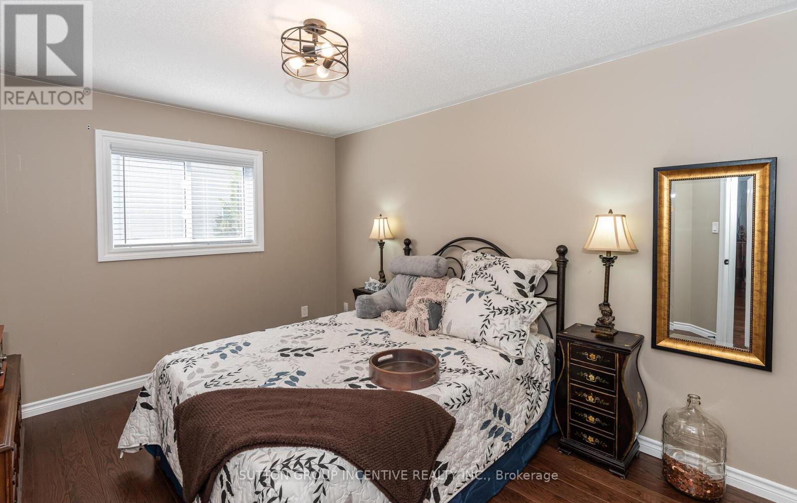 10 Saxon Road, Barrie, Ontario  L4M 7G6 - Photo 29 - S9508756