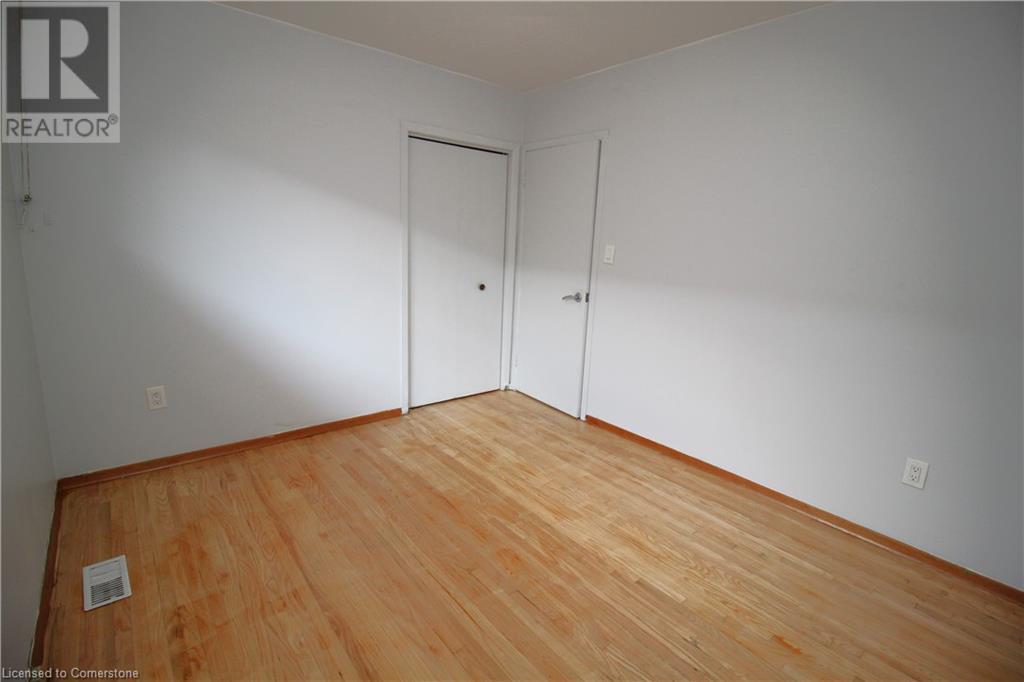 19 Delena Avenue N, Hamilton, Ontario  L8H 6B5 - Photo 16 - XH4206231
