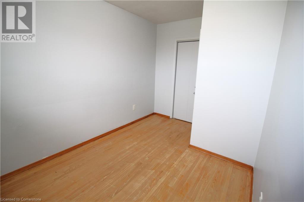19 Delena Avenue N, Hamilton, Ontario  L8H 6B5 - Photo 18 - XH4206231