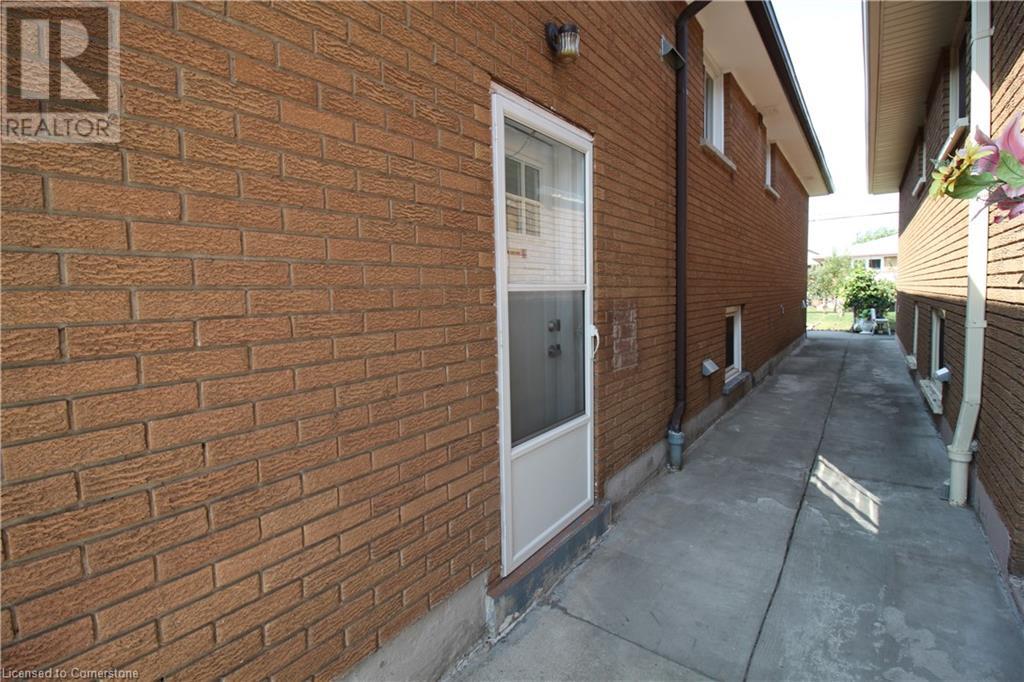 19 Delena Avenue N, Hamilton, Ontario  L8H 6B5 - Photo 23 - XH4206231