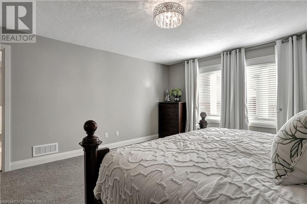 917 Deer Creek Court, Kitchener, Ontario  N2A 0J1 - Photo 21 - 40666746