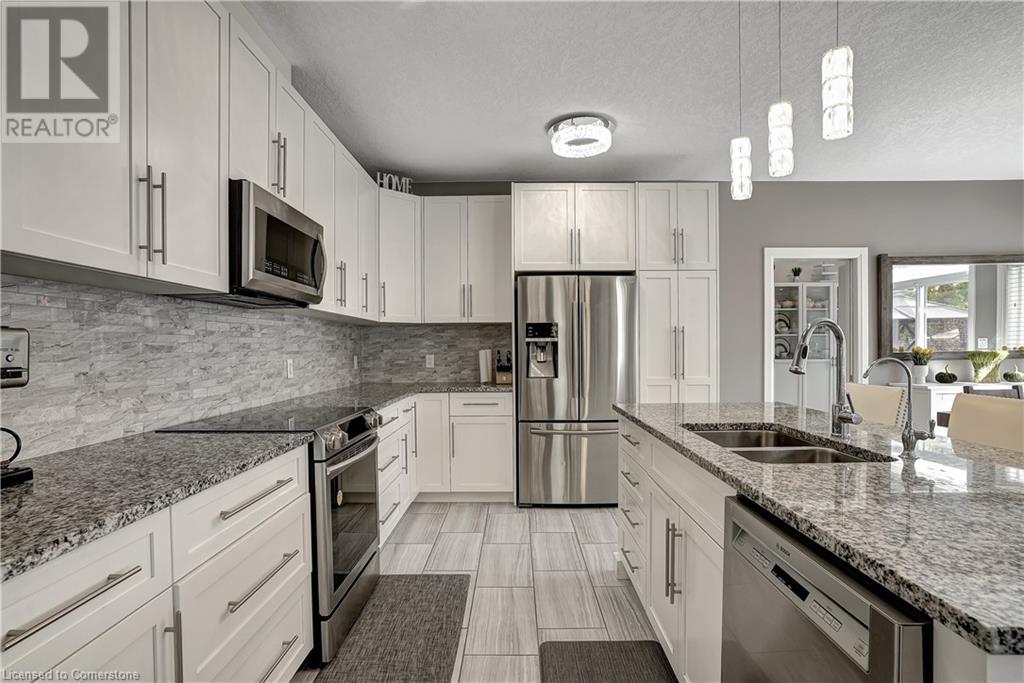 917 Deer Creek Court, Kitchener, Ontario  N2A 0J1 - Photo 14 - 40666746