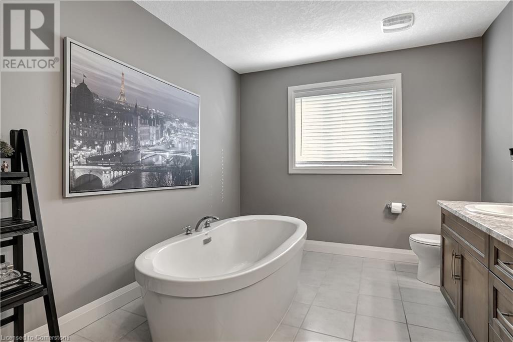 917 Deer Creek Court, Kitchener, Ontario  N2A 0J1 - Photo 25 - 40666746