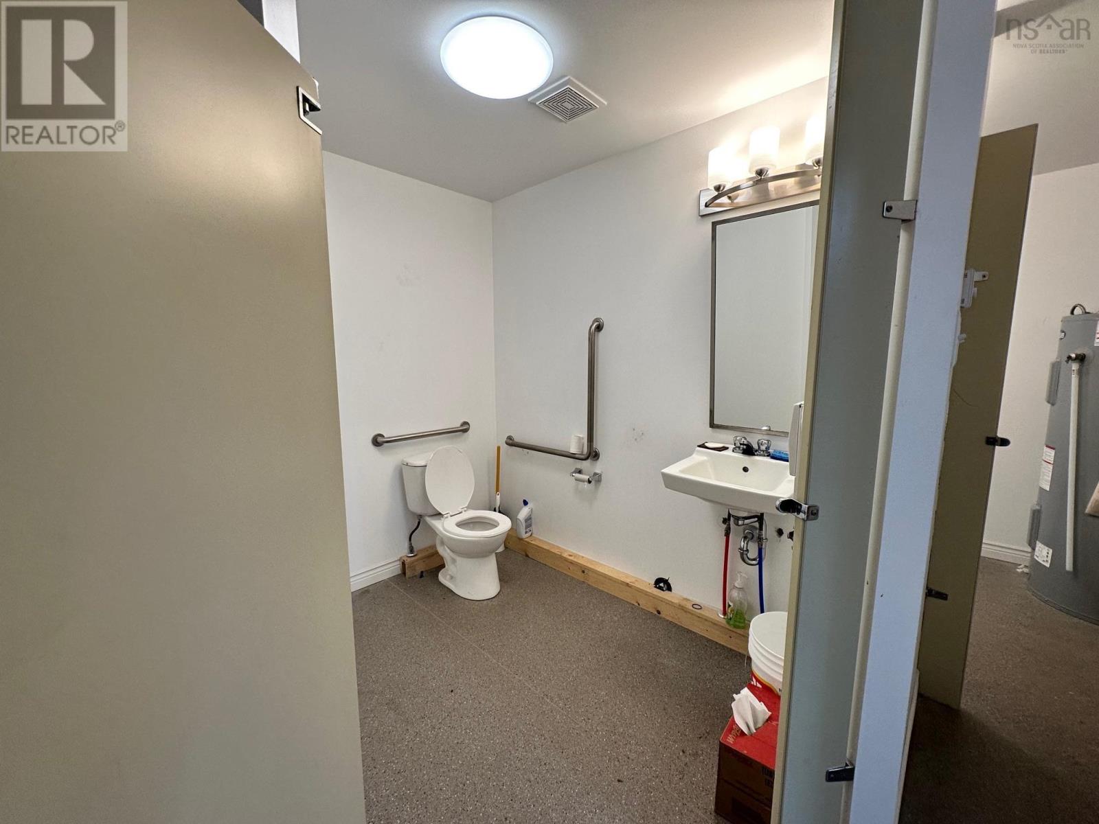 244/246/248 Pictou Road, Bible Hill, Nova Scotia  B2N 2T3 - Photo 11 - 202425283