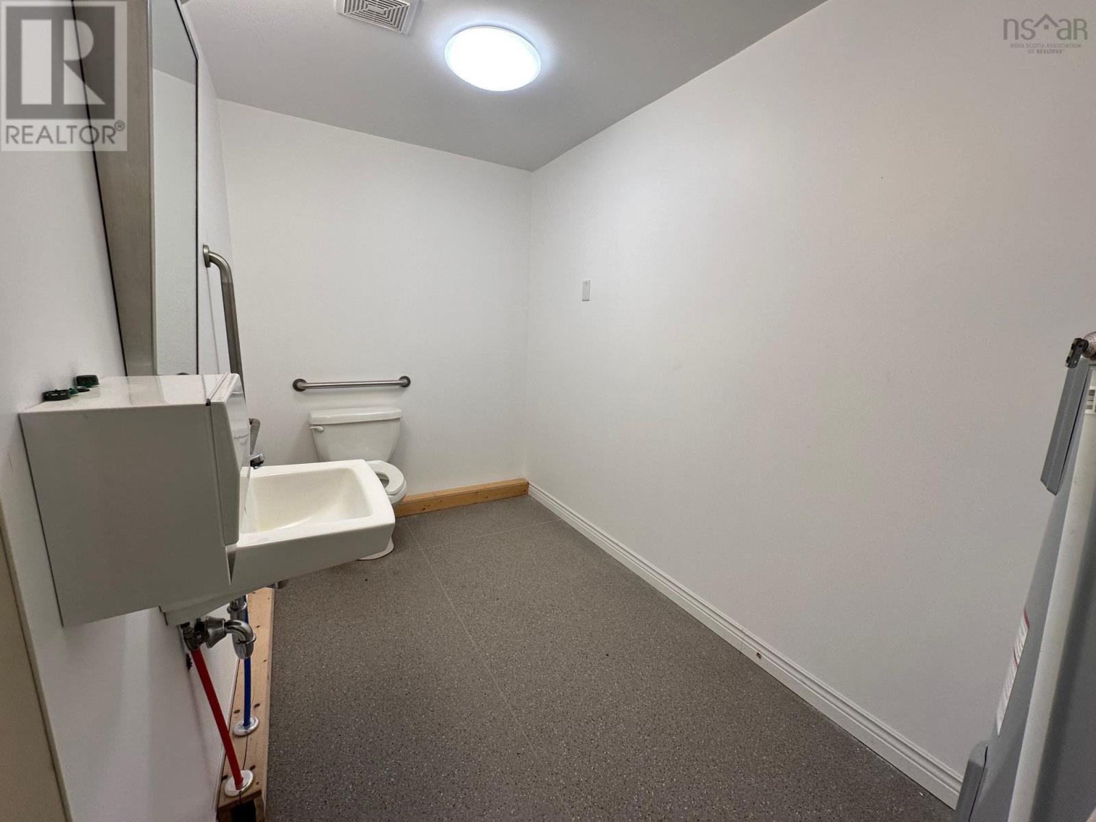 244/246/248 Pictou Road, Bible Hill, Nova Scotia  B2N 2T3 - Photo 8 - 202425283