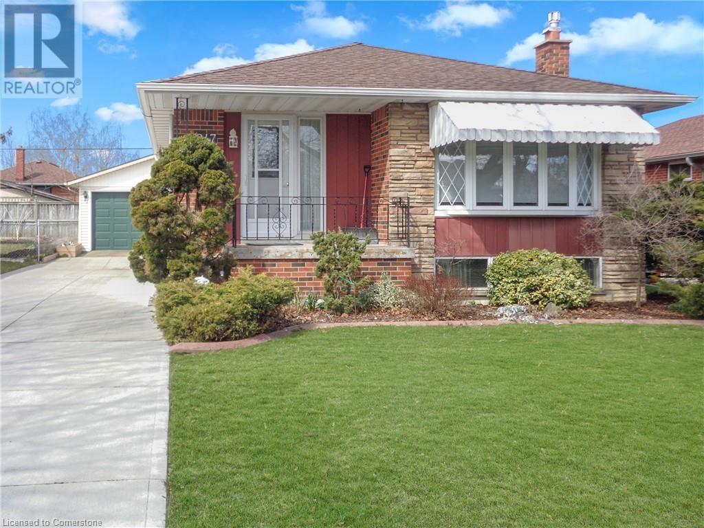 247 Fernwood Crescent, Hamilton, Ontario  L8T 3L7 - Photo 2 - 40668510