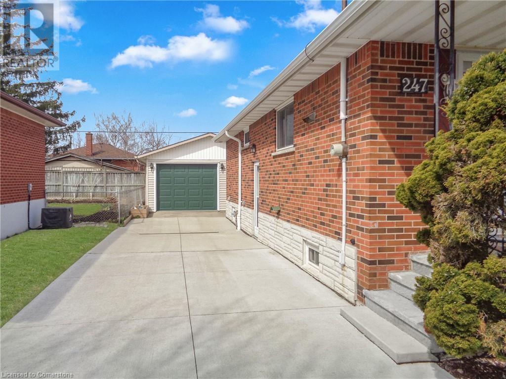 247 Fernwood Crescent, Hamilton, Ontario  L8T 3L7 - Photo 23 - 40668510