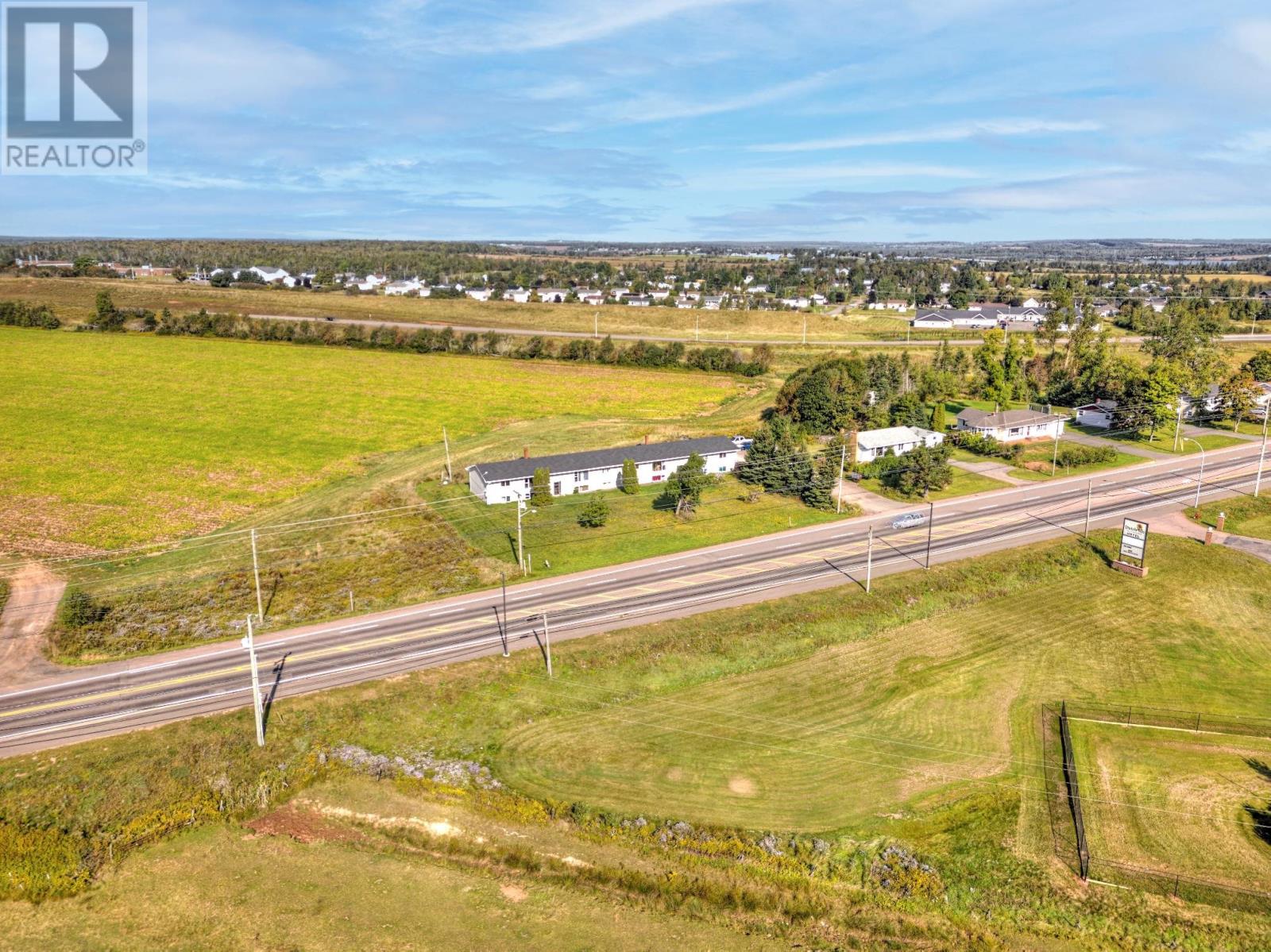 78 Main Street, Cornwall, Prince Edward Island  C0A 1H8 - Photo 18 - 202425276