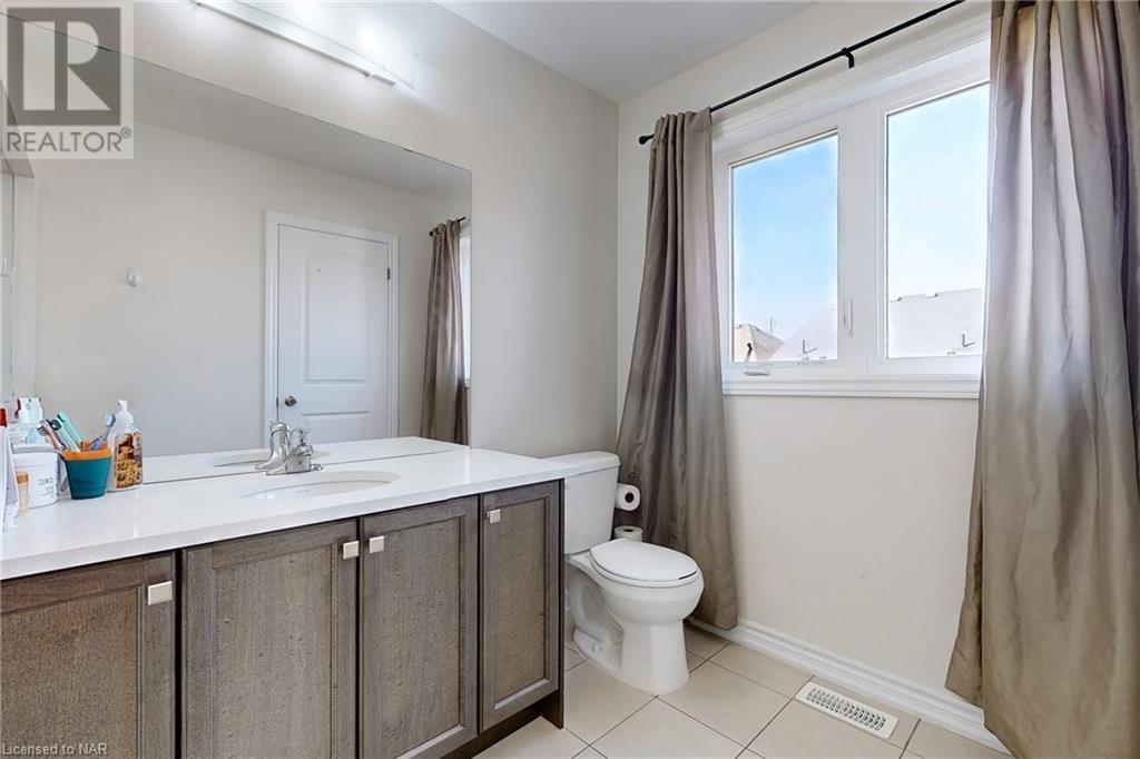 7784 White Pine Crescent Crescent, Niagara Falls, Ontario  L2H 3R5 - Photo 17 - 40668511
