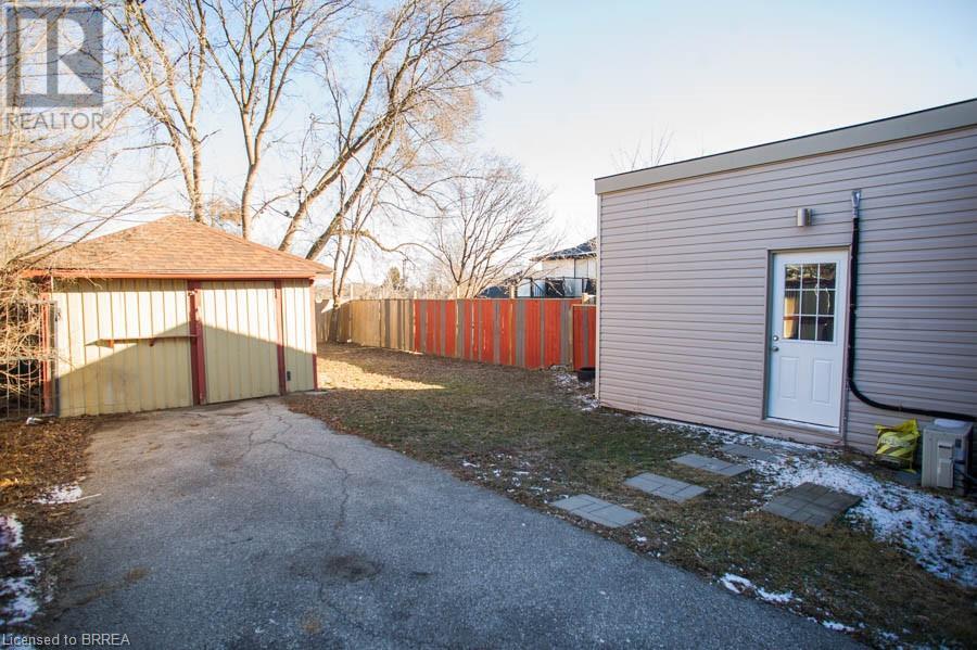 282 Darling Street, Brantford, Ontario  N3S 3X6 - Photo 18 - 40668478