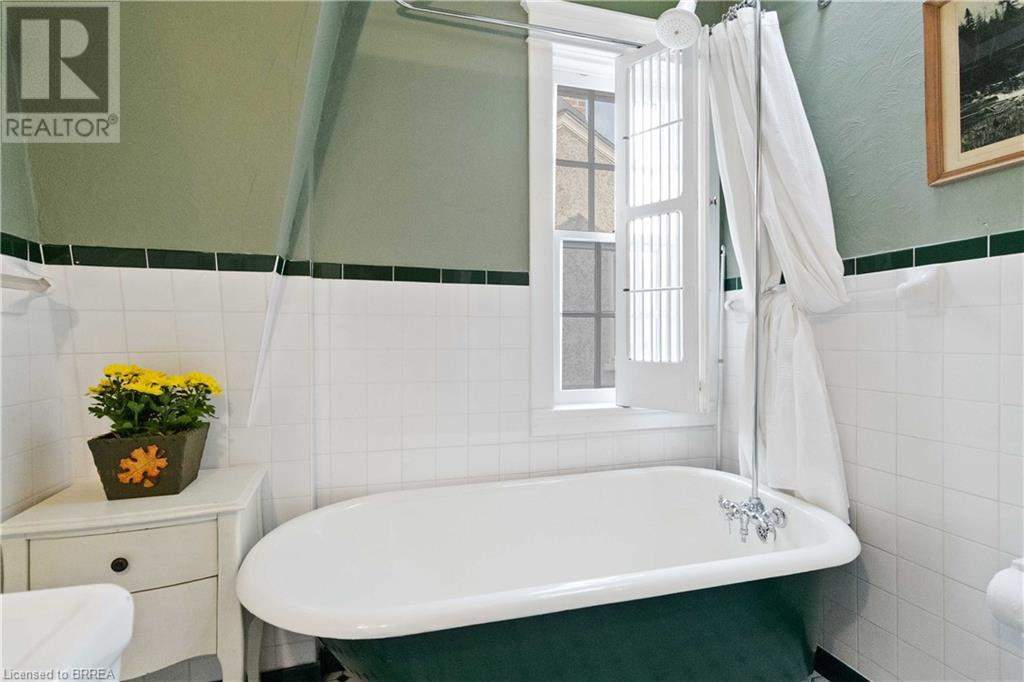 36 Lincoln Avenue, Brantford, Ontario  N3T 4S7 - Photo 23 - 40656184