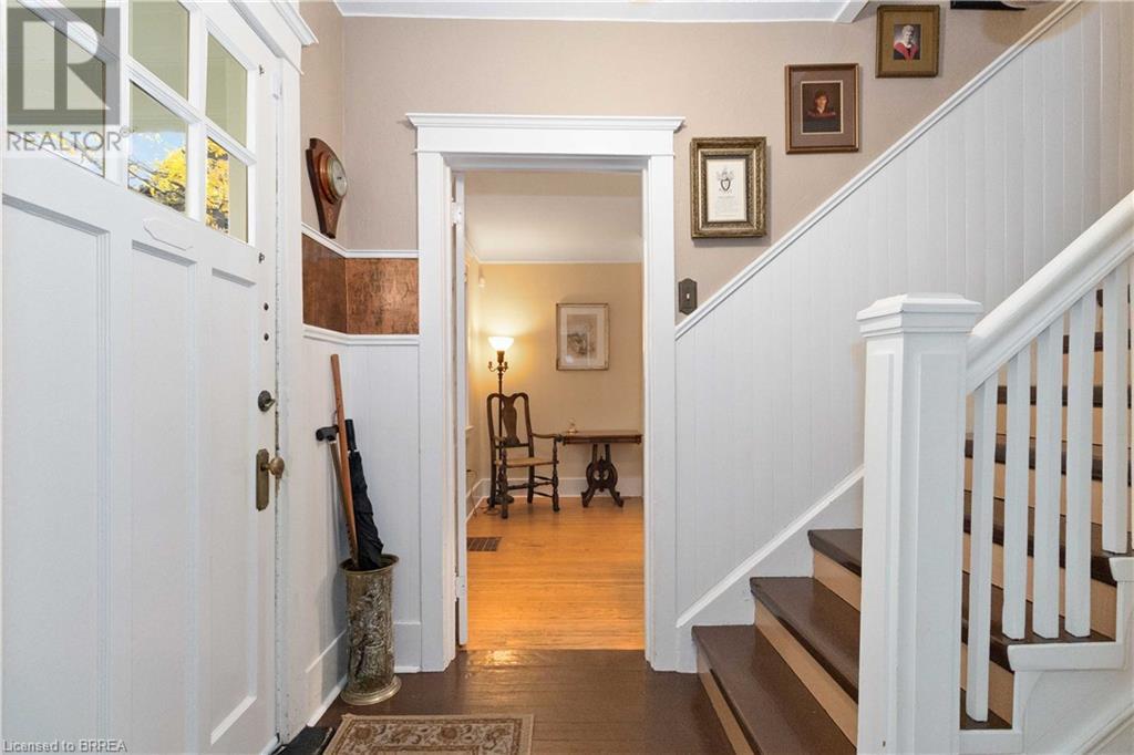 36 Lincoln Avenue, Brantford, Ontario  N3T 4S7 - Photo 4 - 40656184