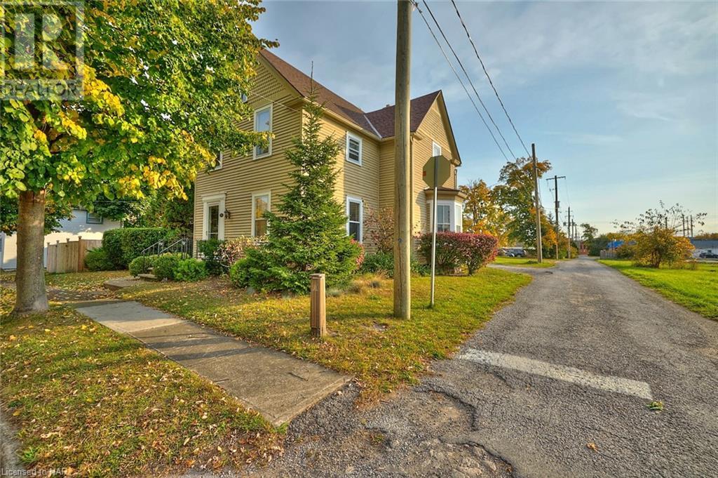 53 Archange Street, Fort Erie, Ontario  L2A 3K6 - Photo 3 - 40666968