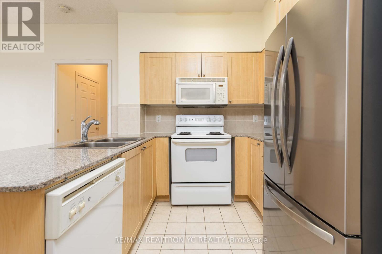 Ph16 - 5940 Yonge Street, Toronto, Ontario  M2M 4M6 - Photo 6 - C9509109