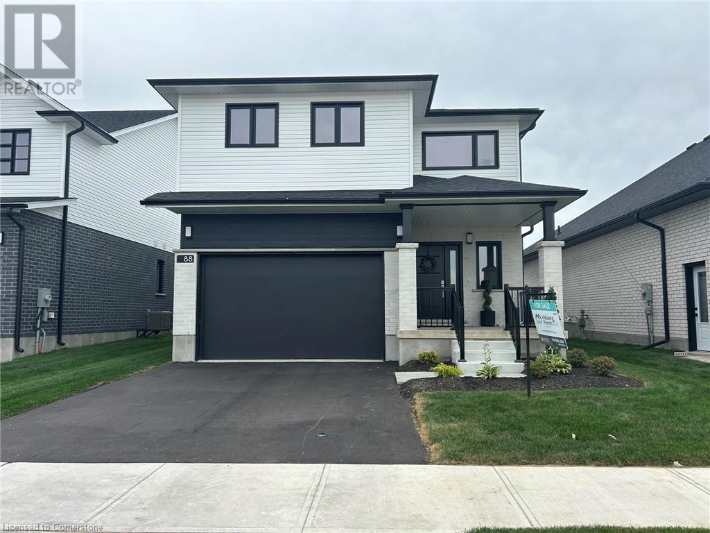 88 South Parkwood Boulevard, Elmira, Ontario  N3B 0E6 - Photo 1 - 40668224