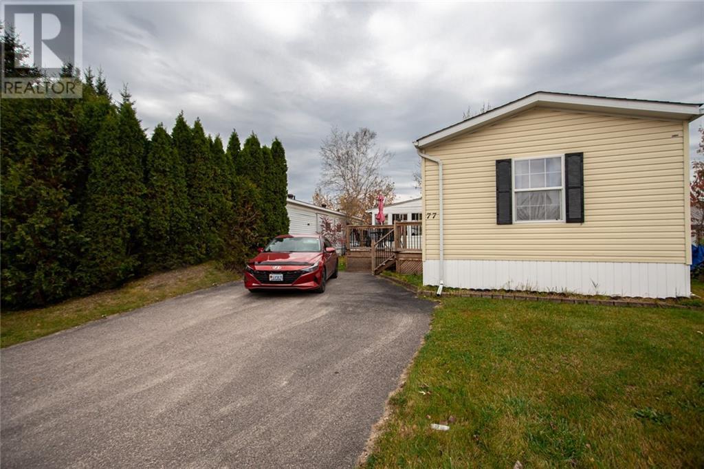 77 Pinehurst Estate, Petawawa, Ontario  K8H 2H2 - Photo 2 - 1417616