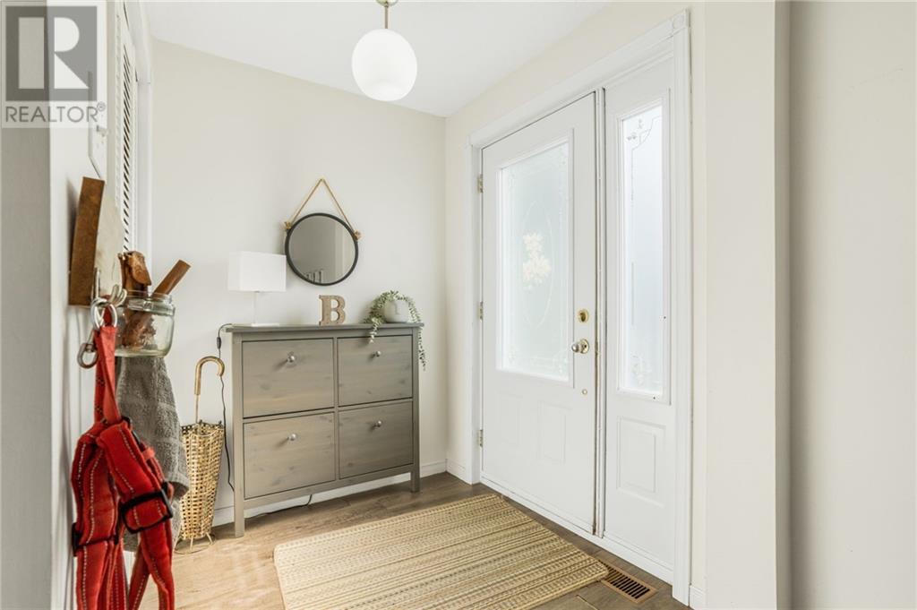 876 Queen Street, L'orignal, Ontario  K0B 1K0 - Photo 5 - 1417102