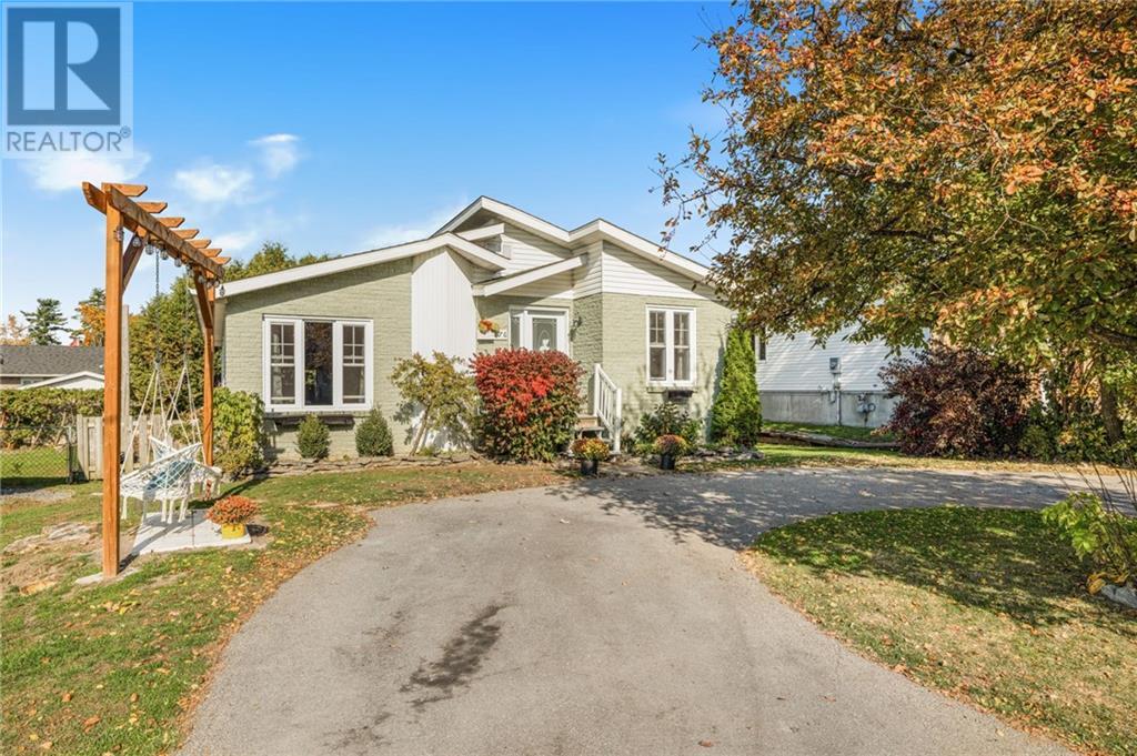 876 Queen Street, L'orignal, Ontario  K0B 1K0 - Photo 2 - 1417102