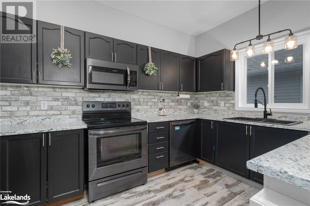 27 Georgias Walk, Victoria Harbour, Ontario  L0K 2A0 - Photo 14 - 40668371