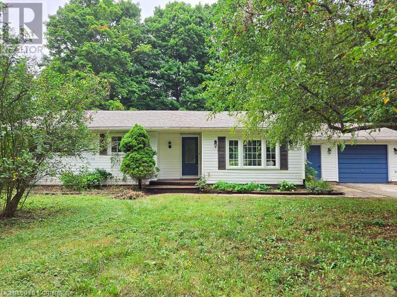 24 Parkside Avenue, South Bruce Peninsula, Ontario  N0H 2T0 - Photo 4 - 40668721