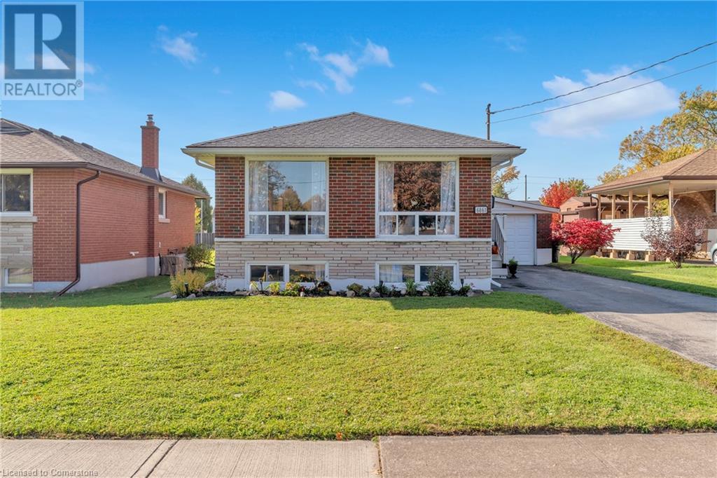 6861 Hagar Avenue, Niagara Falls, Ontario  L2G 5M6 - Photo 1 - 40668607