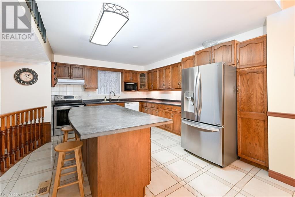7 Osgoode Court, Hamilton, Ontario  L8W 3C5 - Photo 7 - 40668738
