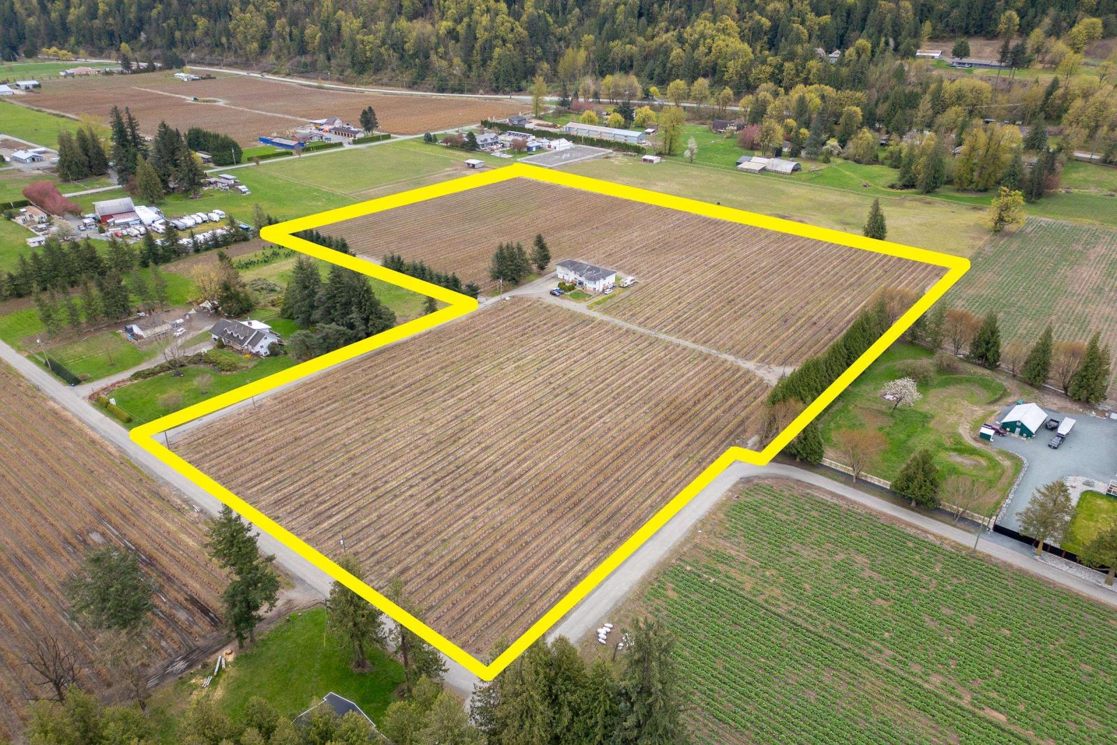 43830 Duncan Road, Yarrow, Chilliwack, British Columbia  V2R 4R2 - Photo 2 - R2938245