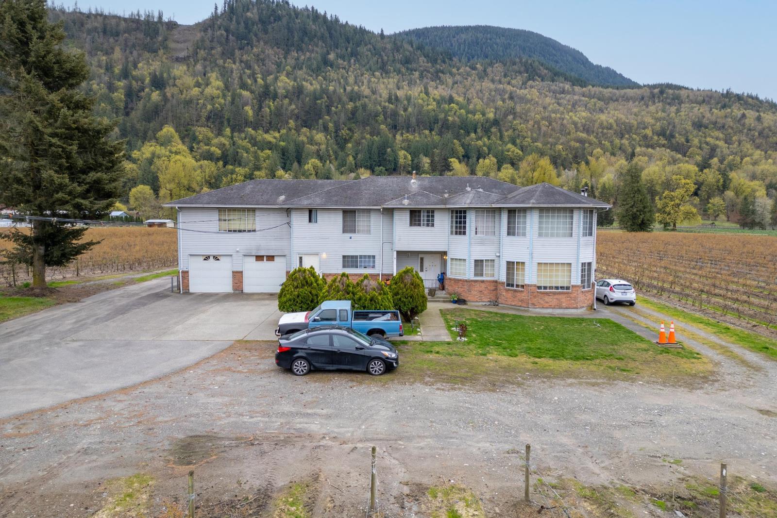 43830 Duncan Road, Yarrow, Chilliwack, British Columbia  V2R 4R2 - Photo 4 - R2938245