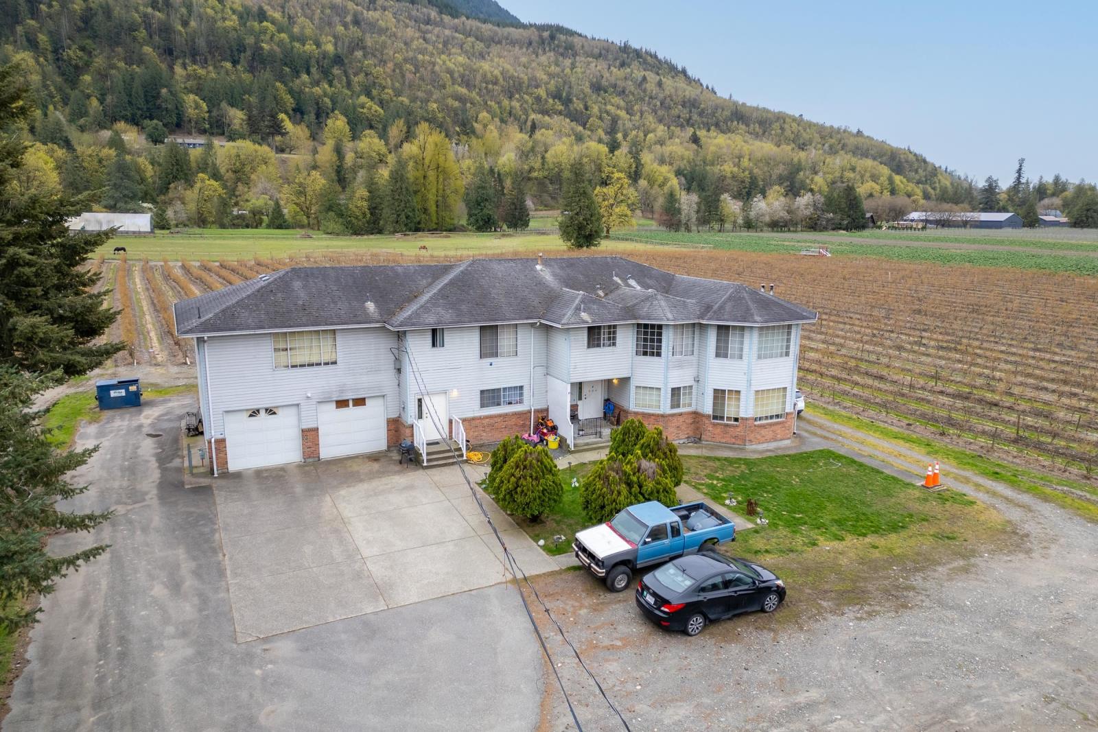 43830 Duncan Road, Yarrow, Chilliwack, British Columbia  V2R 4R2 - Photo 5 - R2938245