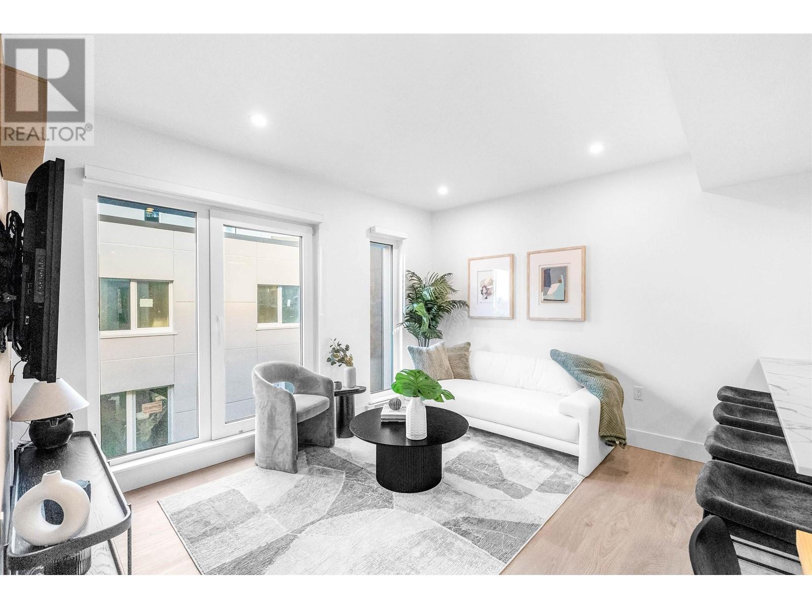 2069 E 1st Avenue, Vancouver, British Columbia  V5N 1B6 - Photo 4 - R2938536
