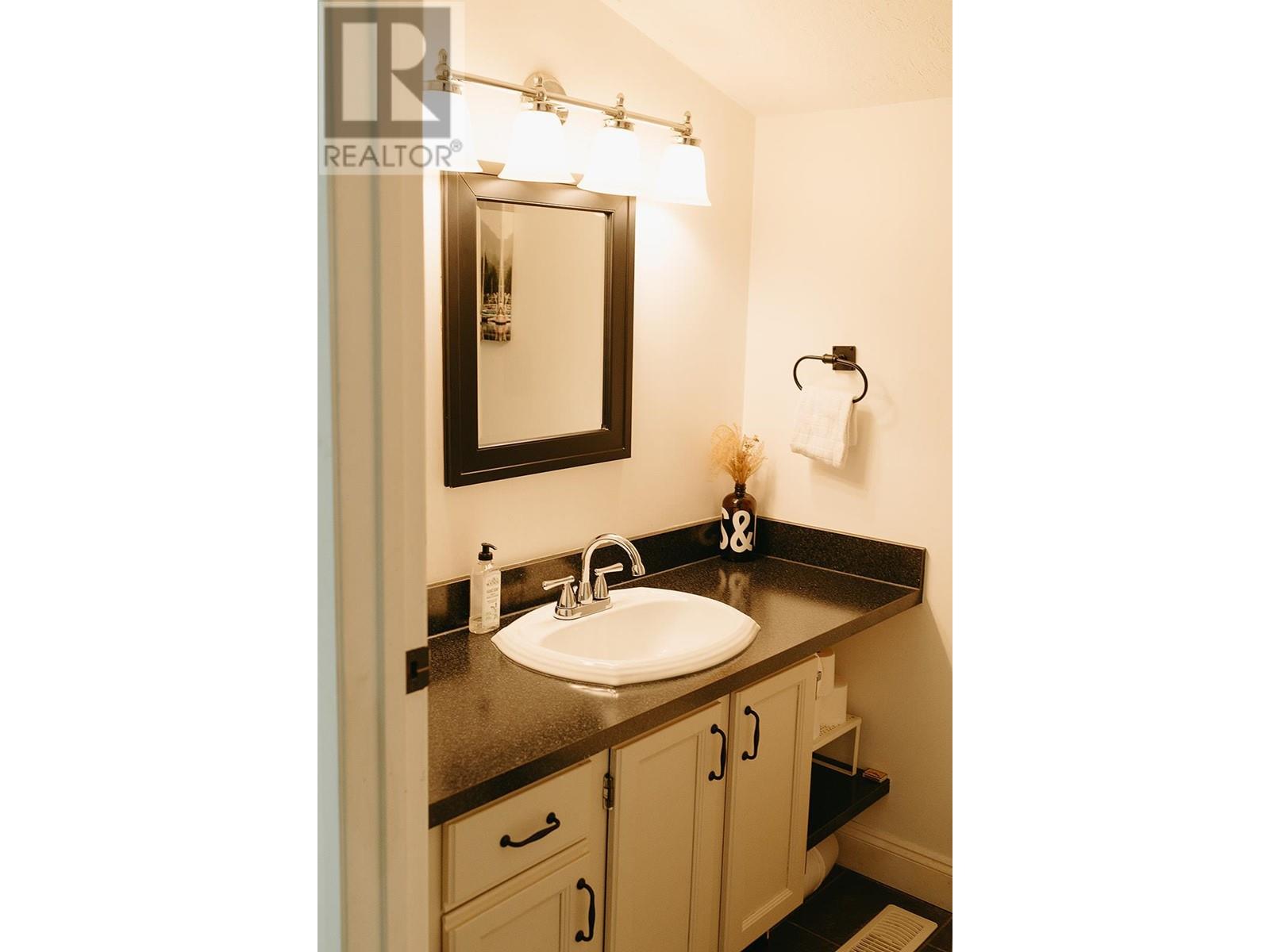 5167 Wesjac Road, Pender Harbour, British Columbia  V0N 2H1 - Photo 24 - R2938553
