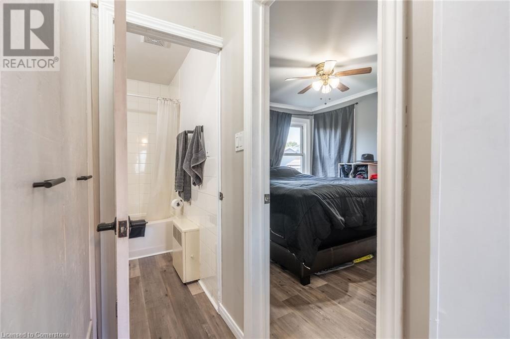 11 Holly Avenue, Hamilton, Ontario  L8H 3M6 - Photo 17 - 40668332