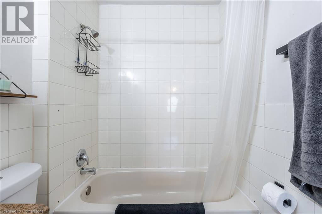 11 Holly Avenue, Hamilton, Ontario  L8H 3M6 - Photo 21 - 40668332