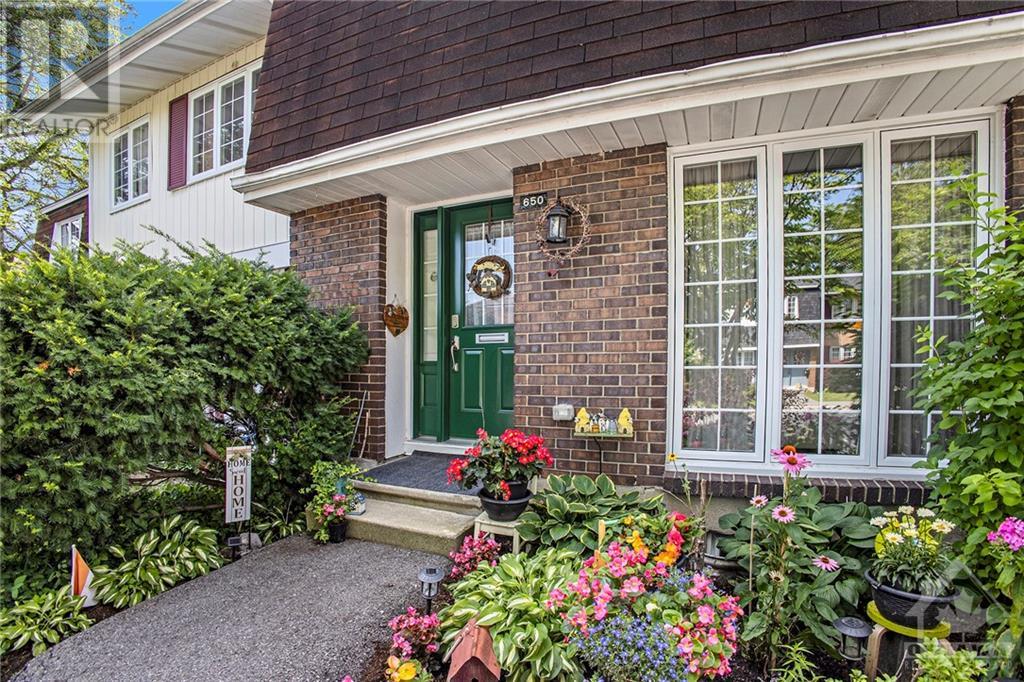 650 Trelawny Private, Ottawa, Ontario  K2C 3M7 - Photo 3 - 1417908