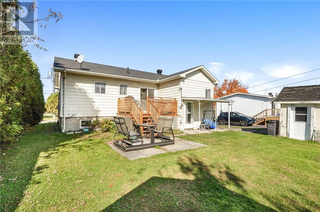 945 Queen Street, L'orignal, Ontario  K0B 1K0 - Photo 3 - 1417103